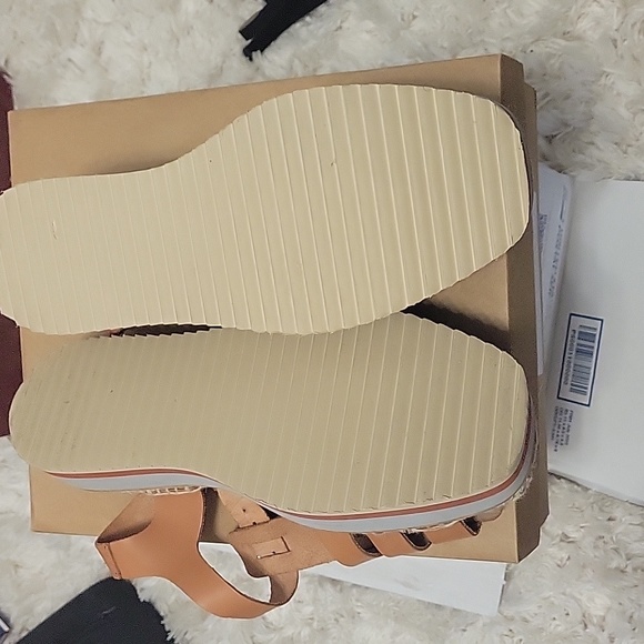 Anthropologie *Modelo* - Picture 2 of 5